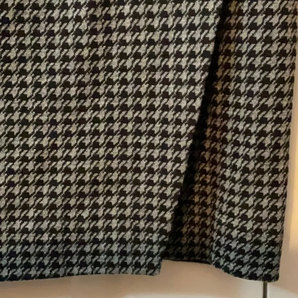 J. Jill Black and Gray Pencil Skirt